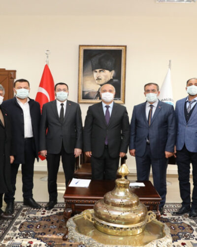 Ak Parti İl Teşkilatından Niğde Ömer Halisdemir Üniversitesi Rektörlüğüne Ziyaret