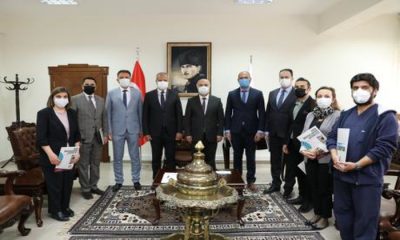 Üniversitemiz Tıp Fakültesi Dönem Koordinatörlerine Teşekkür Belgesi Takdim Edildi