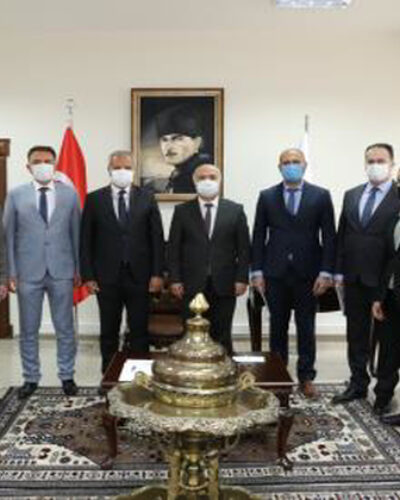 Üniversitemiz Tıp Fakültesi Dönem Koordinatörlerine Teşekkür Belgesi Takdim Edildi