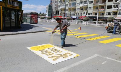 Niğde Belediyesi Yaya Çizgilerini Yeniliyor