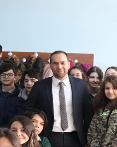 LGS’ye Girecek Öğrencilere Başkan Özdemir’den Başarı Mesajı