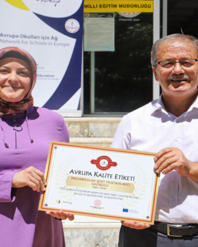 İlimizde Ulusal ve Avrupa Kalite Etiketi Sertifikası Alan Öğretmen ve Okul Müdürlerimize Ödülleri, Düzenlenen Ödül Töreni ile Verildi