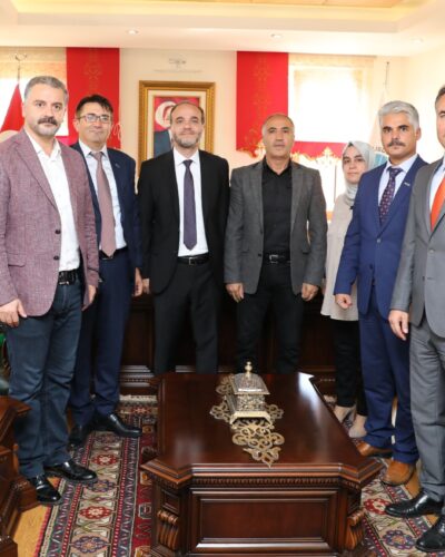 Niğde Yeşilay Şubesinden Rektör Prof. Dr. Hasan Uslu’ya Ziyaret