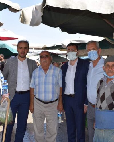 Ak Parti Yöneticileri Esnaf ve Pazarcılarla  Bir Araya geldi