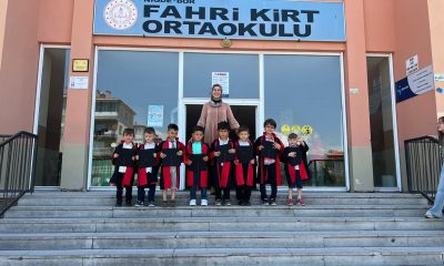 Miniklerin Karne ve Mezuniyet Sevinci