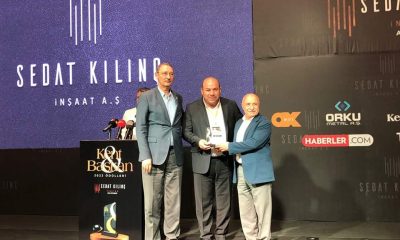 BAŞKAN UĞURLU YILIN ÖDÜLÜNÜ ALDI