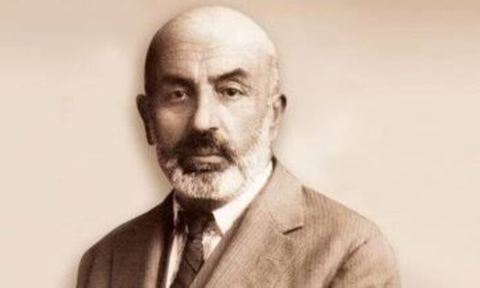 Mehmet Akif ERSOY’u rahmetle anıyoruz