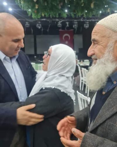 Vali Koç, depremzede şehit aileleriyle iftar yaptı