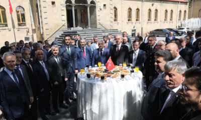 Protokol bayramlaştı