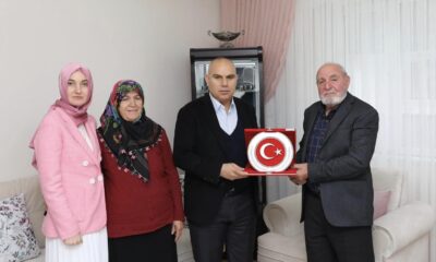 Vali Koç ve Eşinden Şehit Ailesine Ziyaret