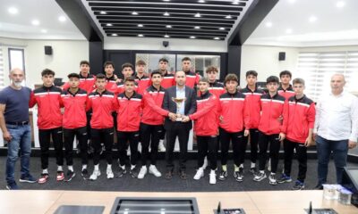 Başkan Özdemir, Biz İnandık Onlar Başardı!