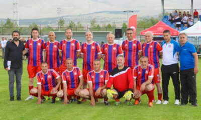 Veteranlar’dan futbol şöleni