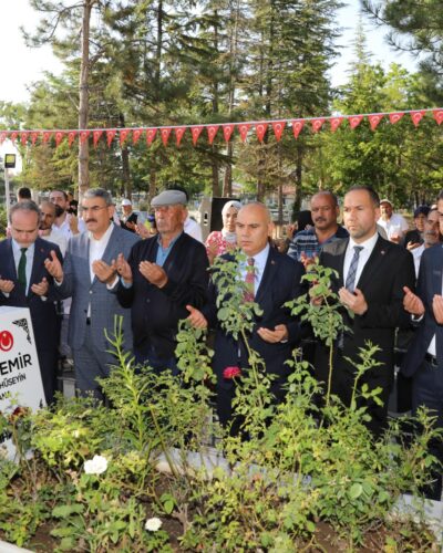15 Temmuz’da şehitlikler ziyaret edildi