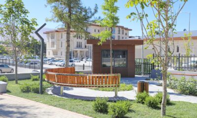 Niğde Belediyesi’nden Parklara Büfe Kütüphane