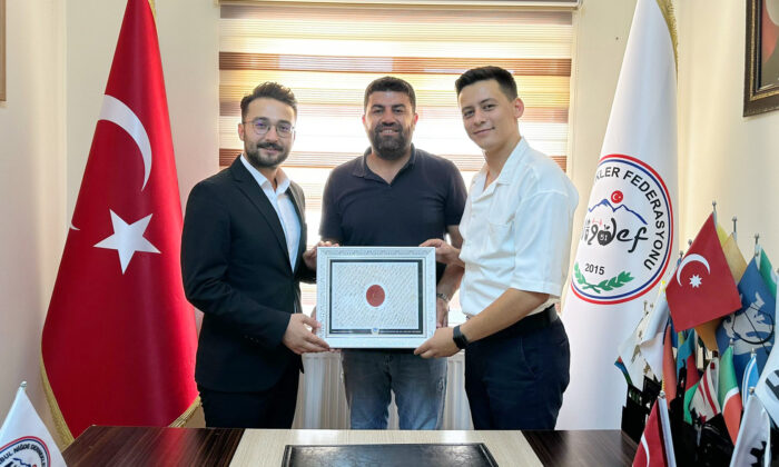 NİĞDEF’te görev değişimi