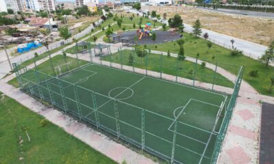 Niğde Belediyesi Sentetik Halı Sahaları Yeniliyor