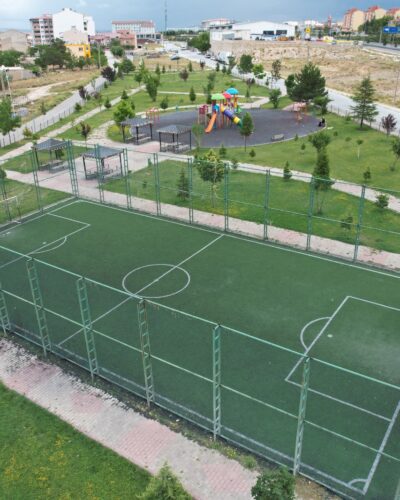 Niğde Belediyesi Sentetik Halı Sahaları Yeniliyor