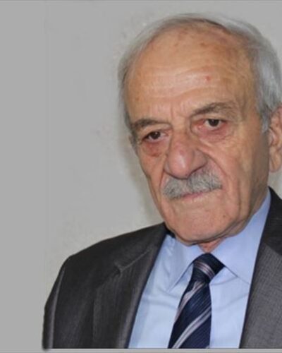 Duayen gazeteci vefat etti