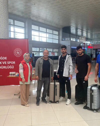 Yeni öğrencileri Gençlik ve Spor karşılıyor