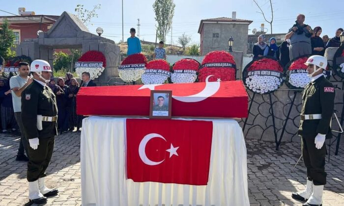 Şehidimizi sonsuzluğa uğurladık 