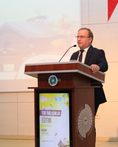 Üniversitemizde Arıcılıkta Yeni Uygulamalar Eğitimleri Başladı