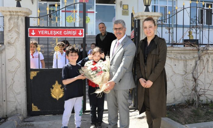 Vali Cahit ÇELİK Özel AKKOL Okullarını Ziyaret Etti