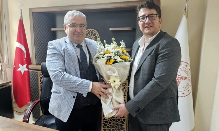 NİĞDE ÖMER HALİSDEMİR ÜNİVERSİTESİ EĞİTİM VE ARAŞTIRMA HASTANESİNDE BAŞHEKİMLİK DEVİR TESLİM TÖRENİ GERÇEKLEŞTİ.