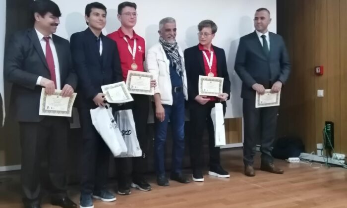 AKSARAY ÜNİVERSİTESİNDE ÇEVRE KONULU KONFERANS VE ÖDÜL TÖRENİ YAPILDI