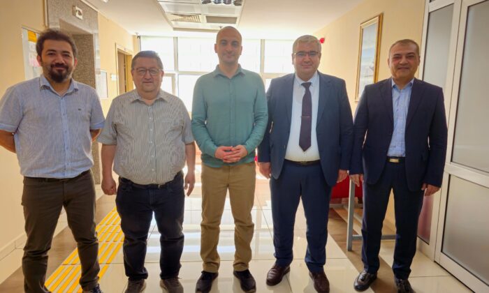 NİĞDE ÖMER HALİSDEMİR ÜNİVERSİTESİ TIP FAKÜLTESİ’NİN MEZUN ETTİĞİ İLK UZMAN DOKTOR GÖREVİNE BAŞLADI