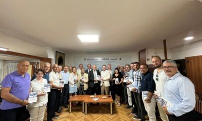 SEDAT ÇAĞLAR’IN YENİ ESERİ “NİĞDE PORTRELERİ” İÇİN BAŞKENT NİĞDE VAKFINDA İMZA PROGRAMI DÜZENLENDİ