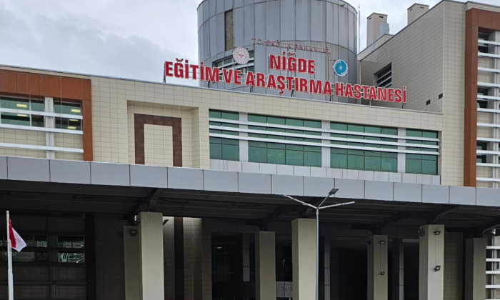 NİĞDE EĞİTİM VE ARAŞTIRMA HASTANESİ’NDE YENİ İDARİ ATAMALAR GERÇEKLEŞTİRİLDİ