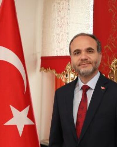 NİĞDE ÖMER HALİSDEMİR ÜNİVERSİTESİ REKTÖRÜ PROF. DR. HASAN USLU’DAN 29 EKİM CUMHURİYET BAYRAMI MESAJI