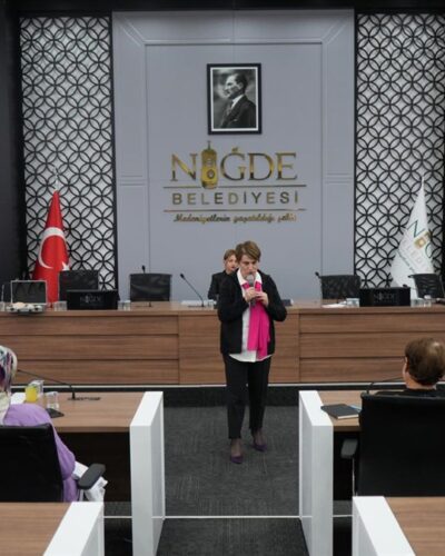 NİĞDE BELEDİYESİ’NDEN KADIN PERSONELE FARKINDALIK EĞİTİMİ