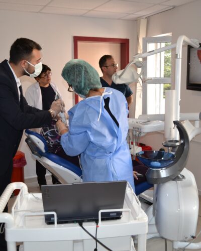 NİĞDE AĞIZ VE DİŞ SAĞLIĞI MERKEZİ’NDE YENİ AĞIZ İÇİ TARAYICI CİHAZI KULLANIMA SUNULDU