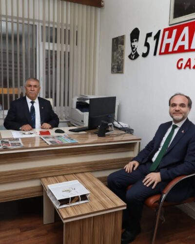 REKTÖR USLU’DAN GAZETECİ İSMET ÜNVER’E TEŞEKKÜR BELGESİ