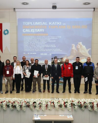 NÖHÜ’DE TOPLUMSAL KATKI ÇALIŞTAYI DÜZENLENDİ