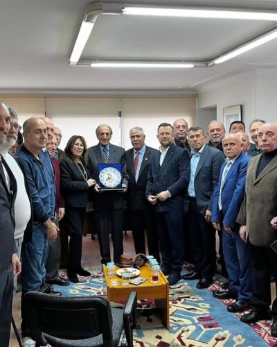 NİĞDE SEVDALISI AKIN GÖNEN’E TEŞEKKÜR PLAKETİ
