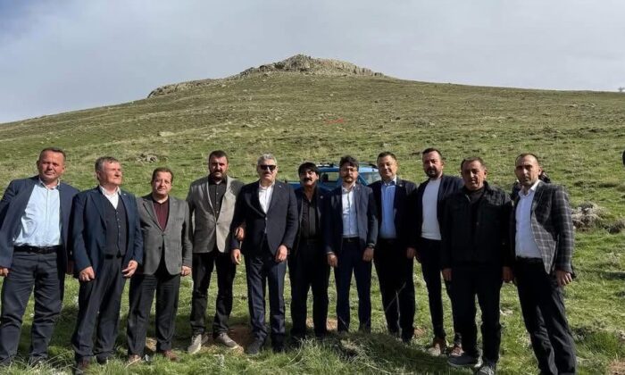 TEPEKÖY’DE İLK YAYLA ŞENLİĞİ: UZKURT KATILIMCILARLA BİRLİKTEYDİ