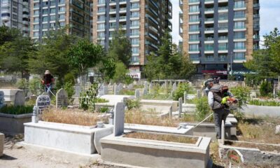 NİĞDE BELEDİYESİ’NDEN BAYRAM ÖNCESİ MEZARLIK TEMİZLİĞİ VE BAKIMI