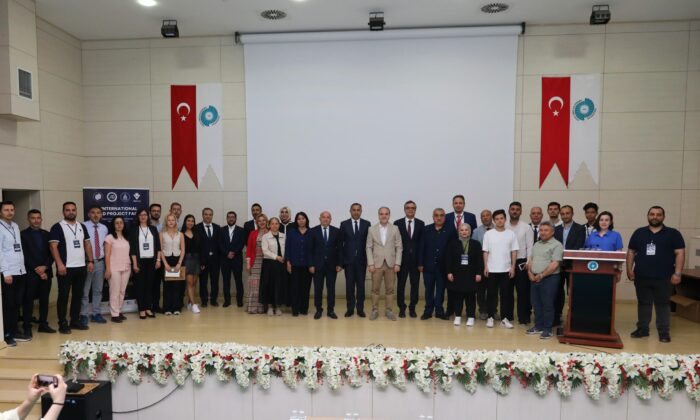 NİĞDE’DE AR-GE RÜZGÂRI ESTİ: GELECEĞİ ŞEKİLLENDİREN PROJELER ÖDÜLLENDİRİLDİ