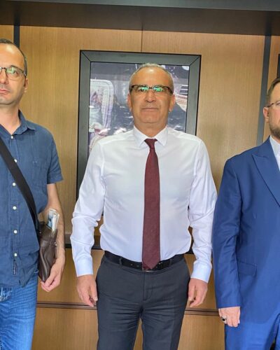 NİĞDE’NİN DEĞERLERİNDEN AKIN GÖNEN YENİ KİTABIYLA OKURLARLA BULUŞTU