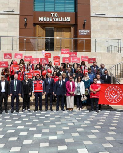 NİĞDE’DE “AİLE YILI”NA ÖZEL KORTEJ YÜRÜYÜŞÜ DÜZENLENDİ