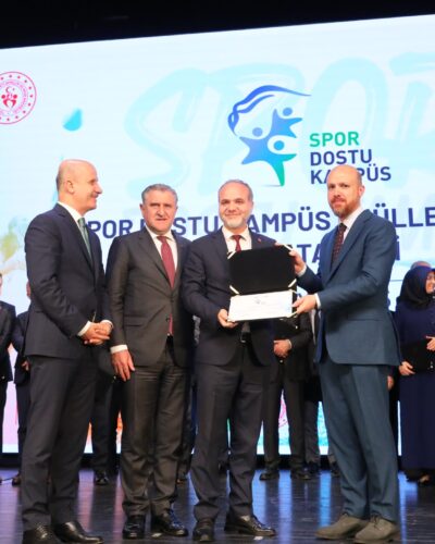 REKTÖR USLU LİDERLİĞİNDE BÜYÜK BAŞARI: NÖHÜ ARTIK SPOR DOSTU KAMPÜS!