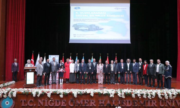 NİĞDE ÖMER HALİSDEMİR ÜNİVERSİTESİ, ULUSLARARASI BİLİM İNSANLARINI AĞIRLADI
