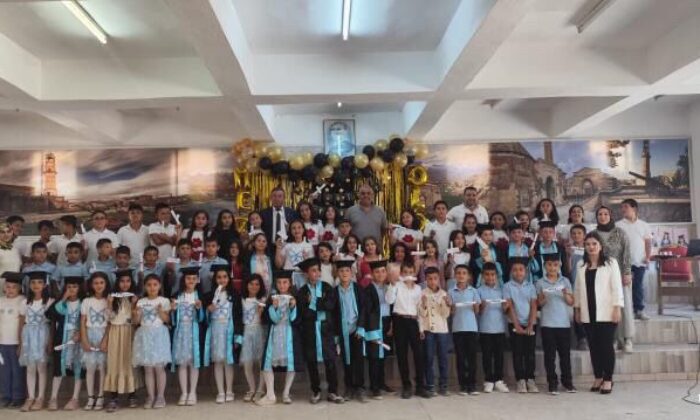 ALAY İLKOKULU’NDA 4. SINIF ÖĞRENCİLERİNDEN UNUTULMAZ MEZUNİYET COŞKUSU