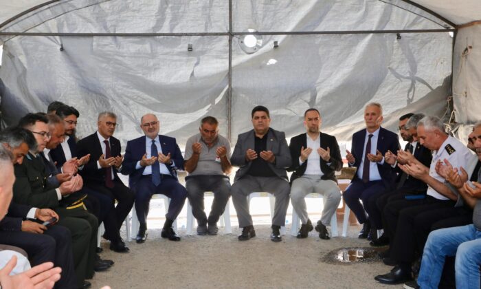 BAKAN YARDIMCISI KAVAKLIOĞLU’NDAN ŞEHİT AİLESİNE TAZİYE ZİYARETİ
