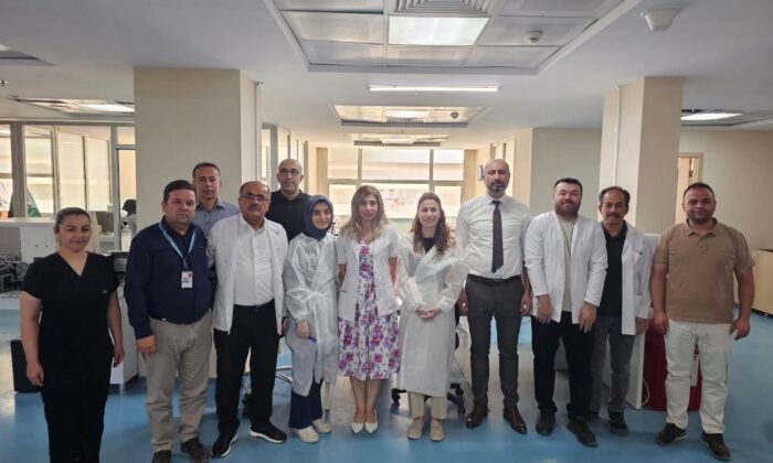 NİĞDE’DE MİKROBİYOLOJİ LABORATUVARI YENİ YERİNDE HİZMETE BAŞLADI