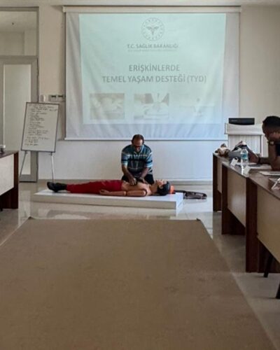 NİĞDE BELEDİYESİ PERSONELİNE TEMEL İLK YARDIM EĞİTİMİ VERİLDİ