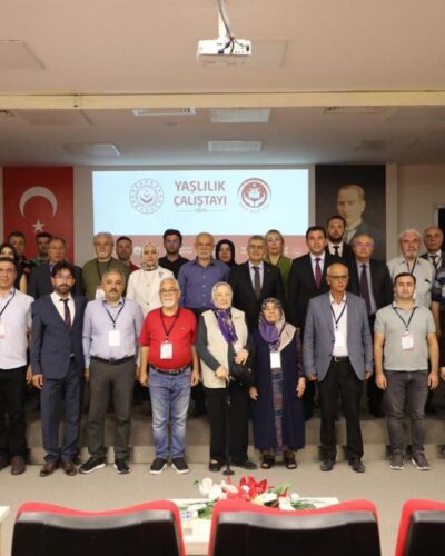 NİĞDE’DE YAŞLI ÇALIŞTAYI, VALİ CAHİT ÇELİK BAŞKANLIĞINDA GERÇEKLEŞTİRİLDİ