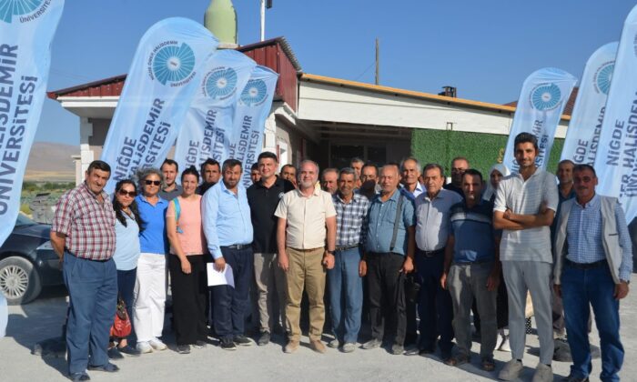 KAYNARCA KÖYÜ’NDE LAHANA ÜRETİCİLERİYLE BULUŞMA